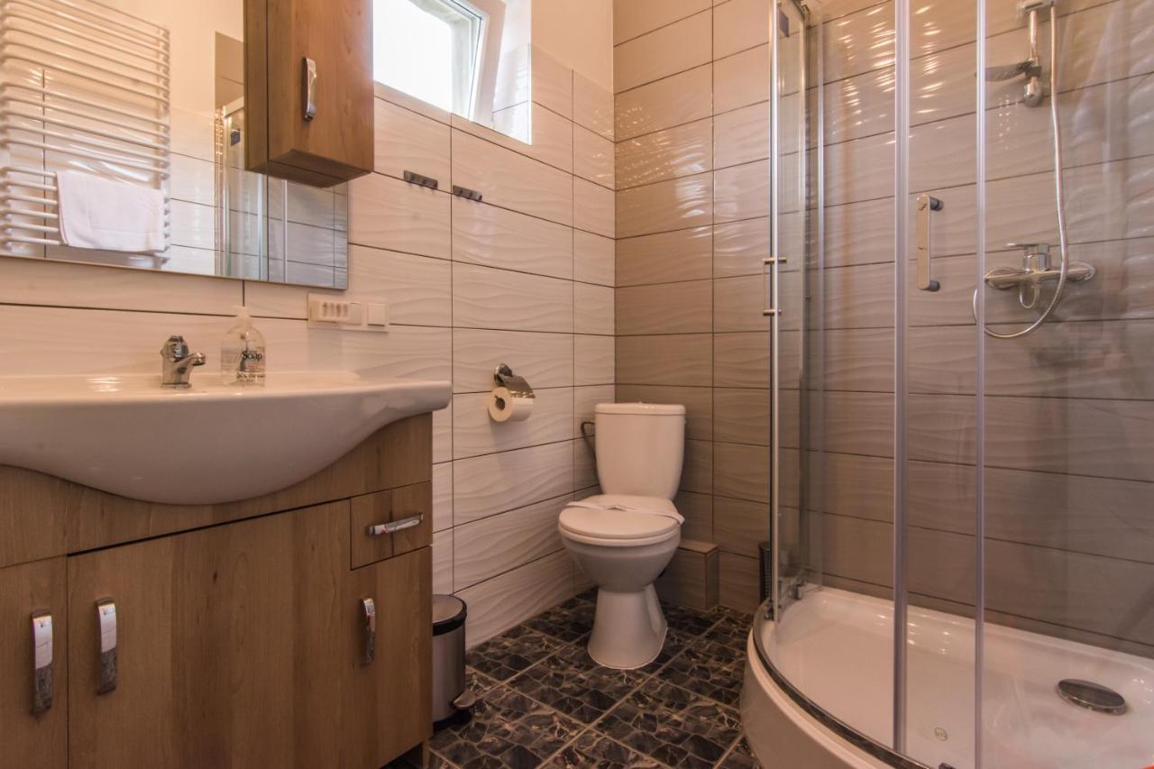 Apartamenty Izerskie - Ul. Wczasowa 8 Świeradów-Zdrój 外观 照片